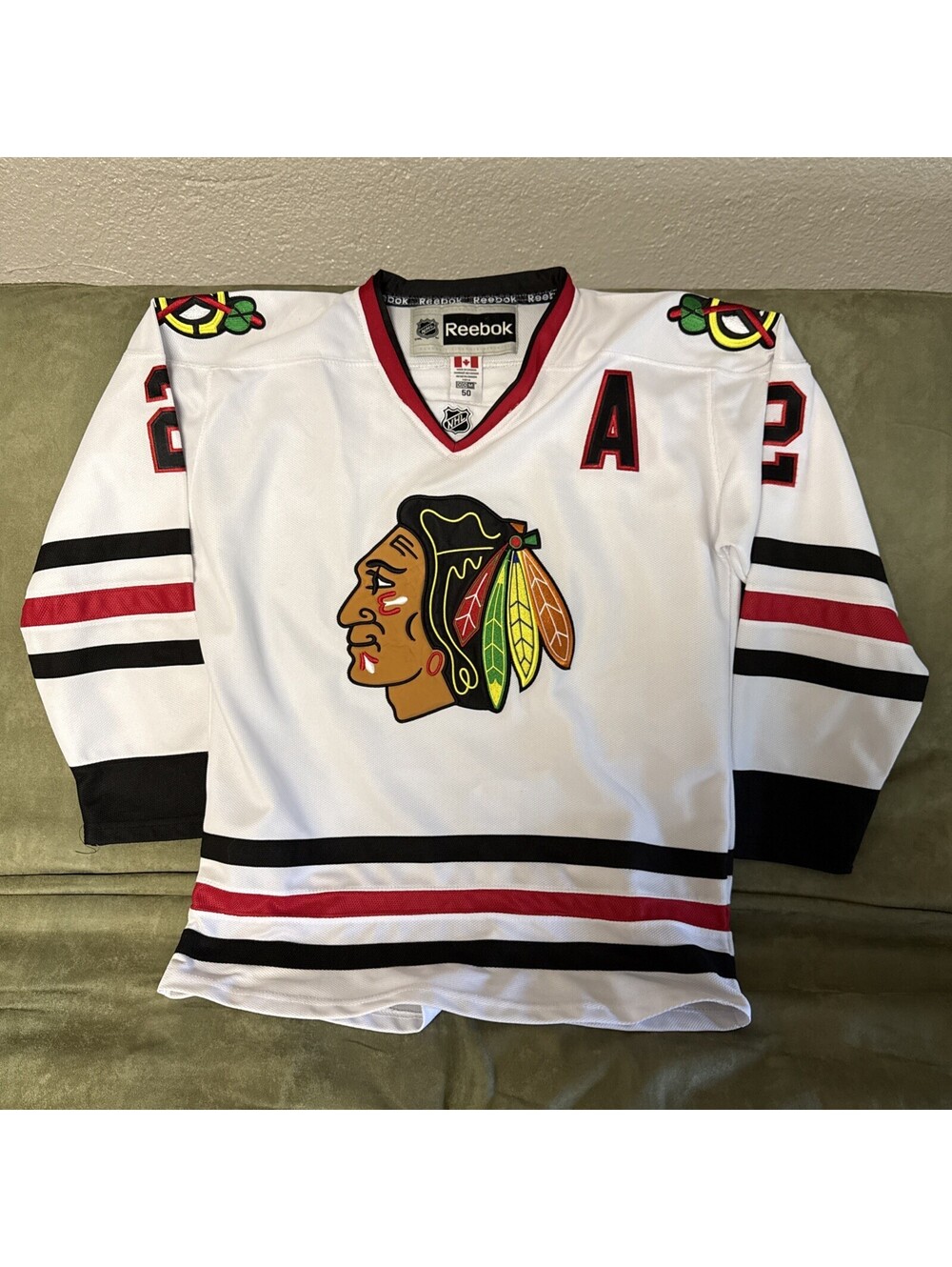 Reebok PREMIER Chicago Blackhawks Duncan Keith Jersey White sz 50- NWT